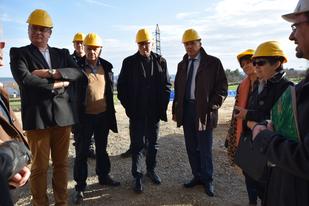 Visite par le préfet du chantier de l’Éco-campus Méditerranée à Sainte-Tulle